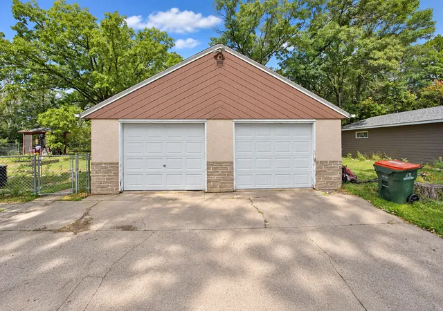 Photo 2 of Single family home for sale at 5688 Fairview Rd, Baxter, MN 56425 | MLS# 7141172 | Listing updated on 2026-09-21