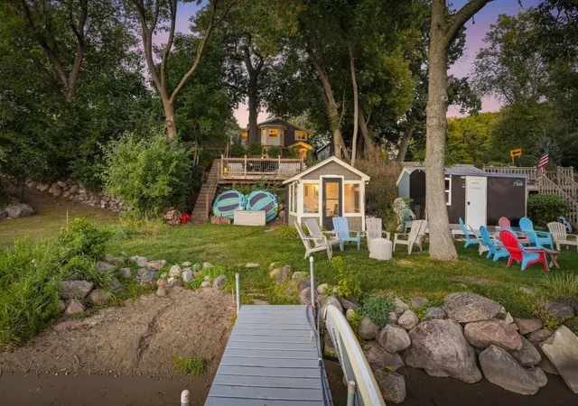Photo 2 of Sale Pending at 510 Pleasant View Rd, Chanhassen, MN 55317 | MLS# 7141185 | Listing updated on 2026-10-02