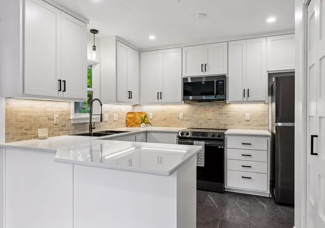 Photo 4 of Single family home for sale at 1370 Valley View Rd, Chaska, MN 55318 | MLS# 7141193 | Listing updated on 2026-10-07