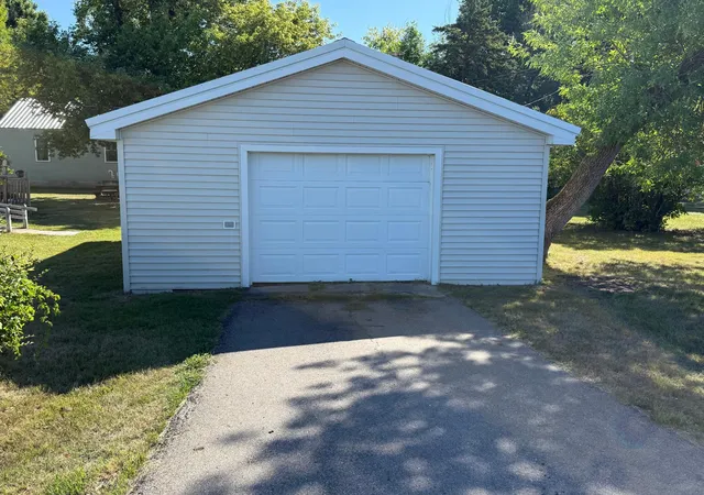 Photo 3 of Single family home for sale at 333 W 3rd Avenue #S, Ada, MN 56510 | MLS# 7141216 | Listing updated on 2026-09-30