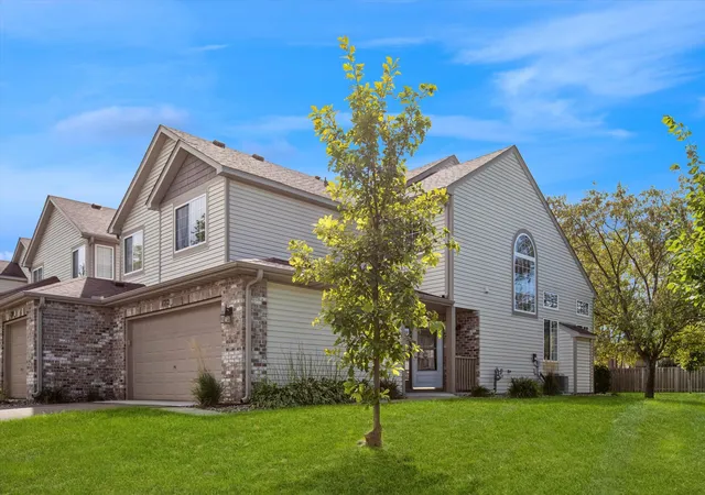 Photo 3 of Sale Pending at 11712 Ryan Cir #1608, Burnsville, MN 55337 | MLS# 7141254 | Listing updated on 2026-10-13