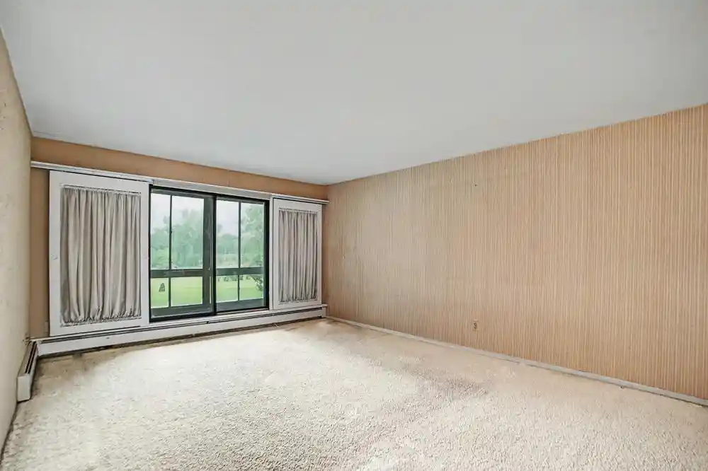 Listing Photo 2 - Condo for sale in 2680 Oxford St N located at 2680 Oxford St N, Roseville, MN 55113 - Unit #107
