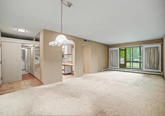 Listing Photo 4 - Condo for sale in building located at 2680 Oxford St N, Roseville, MN 55113 - Unit #107