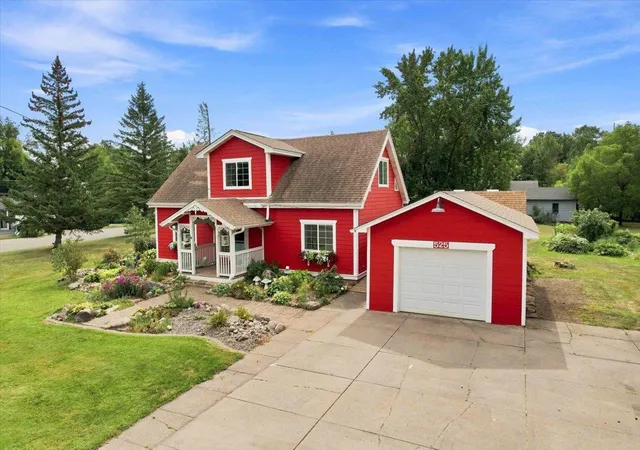 Photo 3 of Sale Pending at 525 Maple Ave E, Mora, MN 55051 | MLS# 7141305 | Listing updated on 2026-10-04