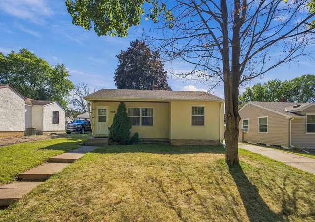 Single family home for sale at 2116 Fremont Ave E, Saint Paul, MN 55119 | MLS# 7141306