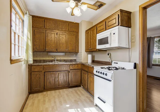 Photo 4 of Single family home for sale at 2116 Fremont Ave E, Saint Paul, MN 55119 | MLS# 7141306 | Listing updated on 2026-09-15