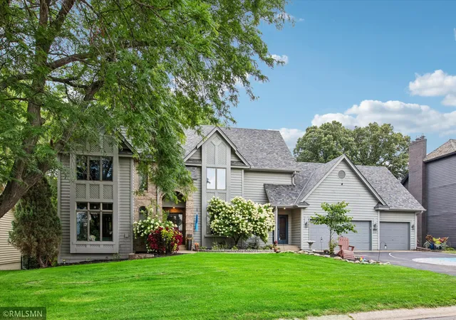 Photo 2 of Single family home for sale at 13789 Guild Ave, Saint Paul, MN 55124 | MLS# 7141325 | Listing updated on 2026-09-17