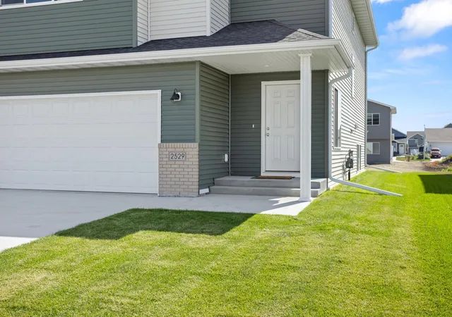 Photo 2 of Single family home for sale at 2529 36th Avenue S, Moorhead, MN 56560 | MLS# 7141338 | Listing updated on 2026-09-12