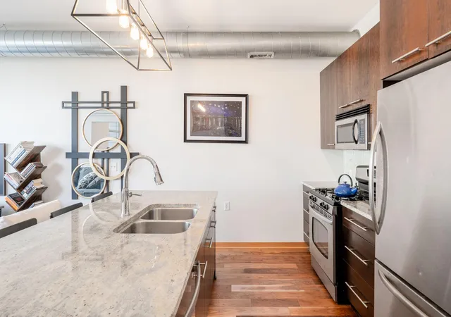 Photo 2 of Condo for sale at 1211 Lagoon Ave #305, Minneapolis, MN 55408 | MLS# 7141341 | Listing updated on 2026-09-19
