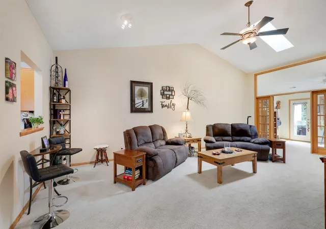 Photo 4 of Single family home for sale at 8953 Thomas Ln, Saint Paul, MN 55125 | MLS# 7141356 | Listing updated on 2026-09-14