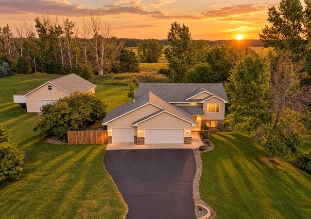Photo 1 of Single family home for sale at 40533 Golden Ave, North Branch, MN 55056 | MLS# 7141368 | Listing updated on 2026-10-08