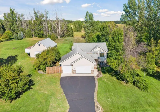 Photo 3 of Single family home for sale at 40533 Golden Ave, North Branch, MN 55056 | MLS# 7141368 | Listing updated on 2026-10-08