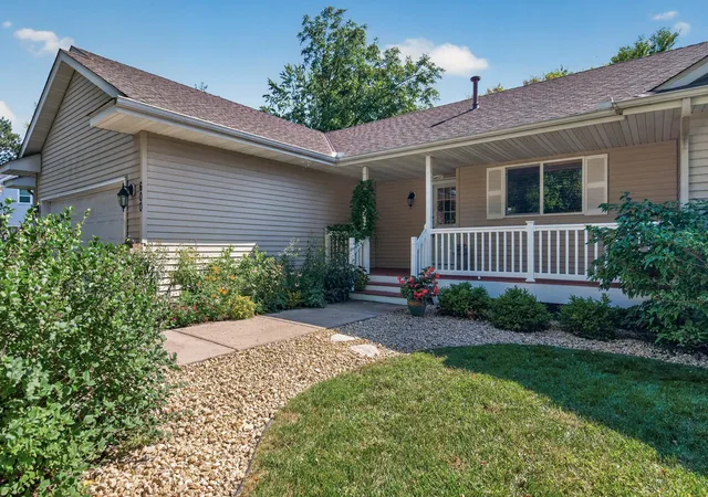 Photo 3 of Single family home for sale at 600 142nd Avenue Nw, Andover, MN 55304 | MLS# 7141389 | Listing updated on 2026-10-08