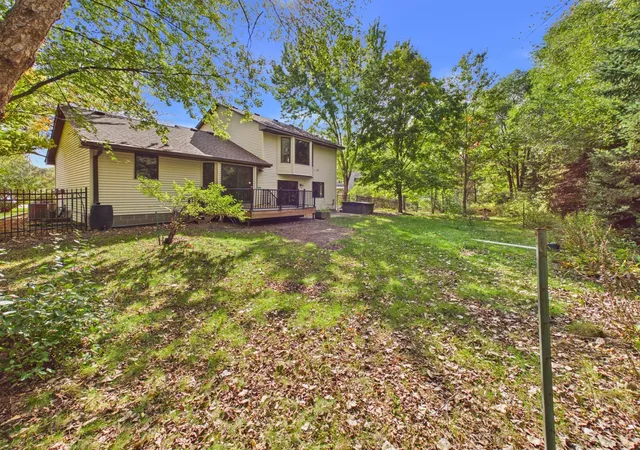Photo 41 of Single family home for sale at 1952 Park Ridge Ct, Chaska, MN 55318 | MLS# 7141395 | Listing updated on 2026-10-09