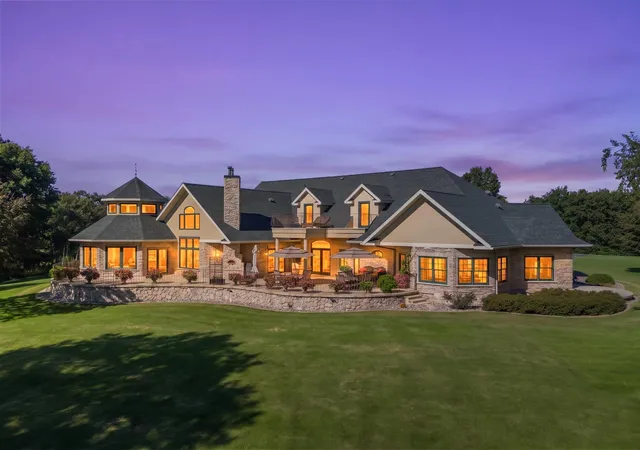 Photo 1 of Single family home for sale at 32592 Juniper Rd, Chatfield, MN 55923 | MLS# 7141429 | Listing updated on 2026-09-25