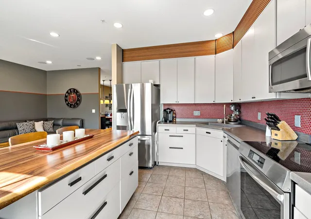 Photo 4 of Single family home for sale at 510 Huset Pkwy NE, Minneapolis, MN 55421 | MLS# 7141445 | Listing updated on 2026-10-07