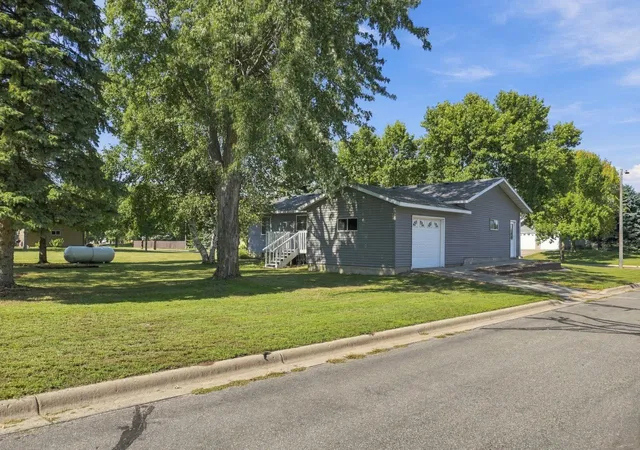 Photo 19 of Sale Pending at 930 Park St, Brooten, MN 56316 | MLS# 7141496 | Listing updated on 2026-09-23