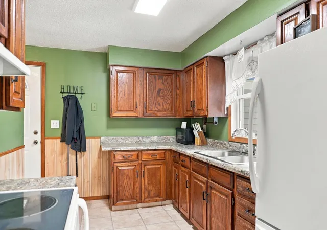 Photo 4 of Sale Pending at 930 Park St, Brooten, MN 56316 | MLS# 7141496 | Listing updated on 2026-09-23