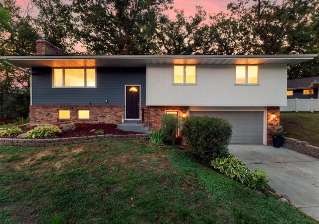 Photo 3 of Single family home for sale at 5375 Matterhorn Dr Ne, Minneapolis, MN 55421 | MLS# 7141510 | Listing updated on 2026-09-22