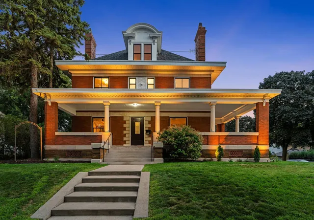Photo 2 of Mansion for sale at 794 Lincoln Ave, Saint Paul, MN 55105 | MLS# 7141516 | Listing updated on 2026-09-20