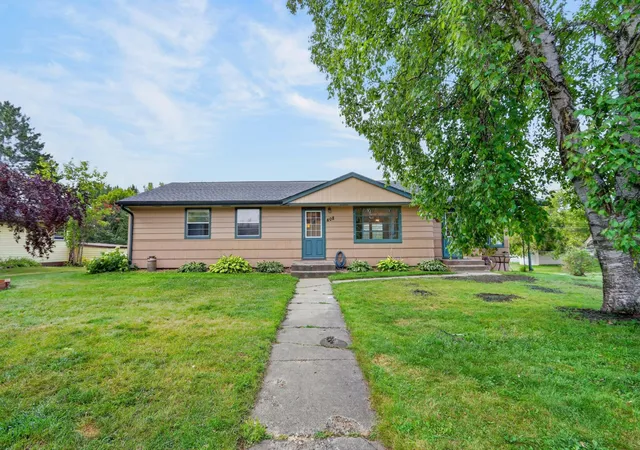 Photo 2 of Sale Pending at 408 Mitchell St, Coleraine, MN 55722 | MLS# 7141517 | Listing updated on 2026-10-09