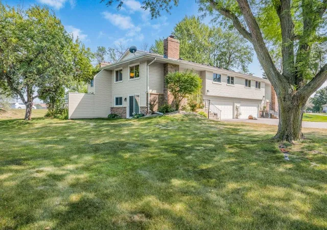 Photo 2 of Sale Pending at 11934 70th Place N, Maple Grove, MN 55369 | MLS# 7141533 | Listing updated on 2026-10-23