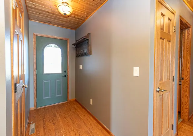Photo 4 of Sale Pending at 4900 Bear Path Rd SE, Alexandria, MN 56308 | MLS# 7141534 | Listing updated on 2026-09-22