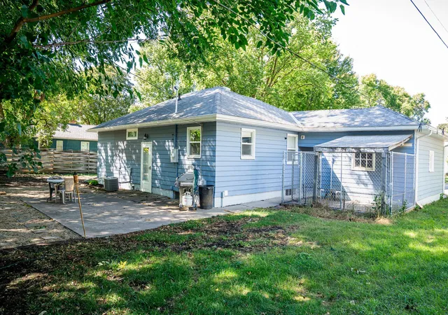 Photo 4 of Single family home for sale at 124 E Emory St, Tracy, MN 56175 | MLS# 7141549 | Listing updated on 2026-10-13