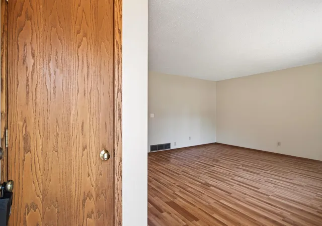 Photo 3 of Single family home for sale at 15233 Urbank St NE, Andover, MN 55304 | MLS# 7141553 | Listing updated on 2026-09-20