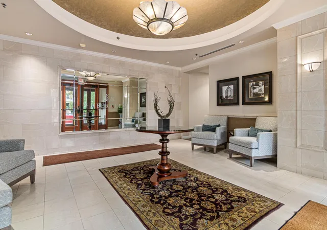 Photo 3 of Condo for sale at 370 Marshall Ave #401, Saint Paul, MN 55102 | MLS# 7141571 | Listing updated on 2026-09-13