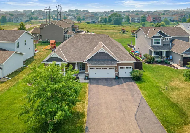 Photo 41 of Single family home for sale at 9189 Plymouth Rd, Saint Paul, MN 55129 | MLS# 7141592 | Listing updated on 2026-10-07