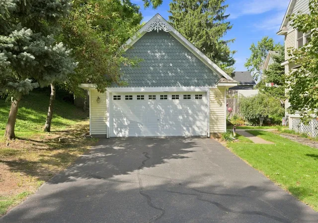 Photo 3 of Single family home for sale at 1402 4th Street N, Stillwater, MN 55082 | MLS# 7141594 | Listing updated on 2026-09-21