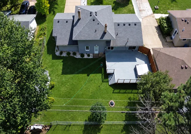 Photo 2 of Sale Pending at 1825 Woodcrest Dr, Saint Paul, MN 55119 | MLS# 7141600 | Listing updated on 2026-10-22