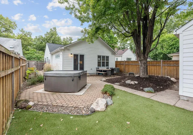 Photo 2 of Single family home for sale at 5541 Vincent Ave S, Minneapolis, MN 55410 | MLS# 7141642 | Listing updated on 2026-09-27
