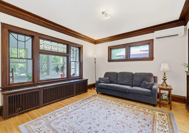 Photo 1 of Sale Pending at 20 Melbourne Ave Se, Minneapolis, MN 55414 | MLS# 7141672 | Listing updated on 2026-09-23