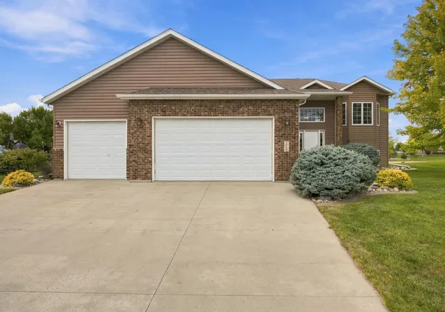 Photo 1 of Single family home for sale at 1840 35th Street Cir S, Moorhead, MN 56560 | MLS# 7141678 | Listing updated on 2026-09-19