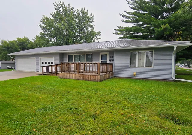 Photo 1 of Single family home for sale at 101 9th Avenue Nw, Pipestone, MN 56164 | MLS# 7141717 | Listing updated on 2026-09-20
