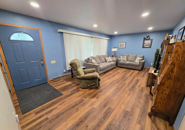 Photo 4 of Single family home for sale at 101 9th Avenue NW, Pipestone, MN 56164 | MLS# 7141717 | Listing updated on 2026-09-20