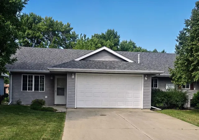 Photo 1 of Townhouse for sale at 163 Ridgeview Dr, Pipestone, MN 56164 | MLS# 7141728 | Listing updated on 2026-09-14