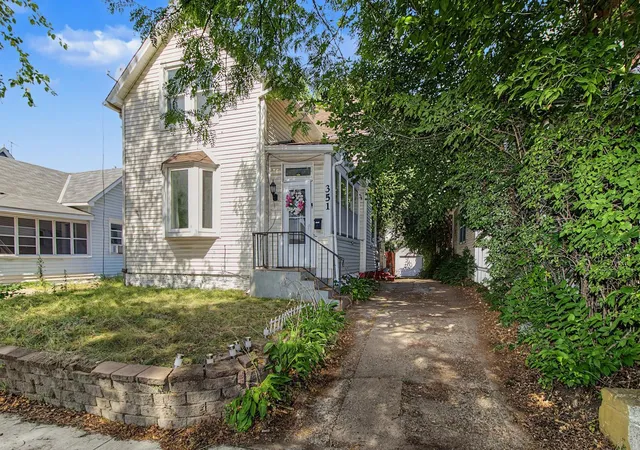 Photo 2 of Single family home for sale at 351 Burgess St, Saint Paul, MN 55117 | MLS# 7141739 | Listing updated on 2026-09-12