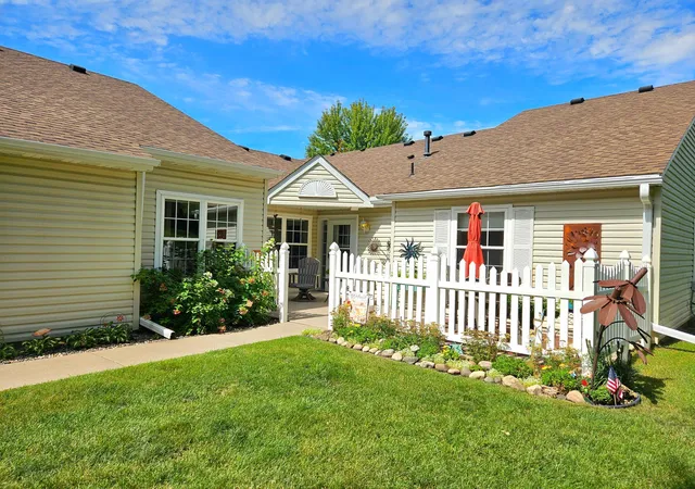 Photo 2 of Single family home for sale at 19277 Freeport Ct Nw, Elk River, MN 55330 | MLS# 7141747 | Listing updated on 2026-09-12