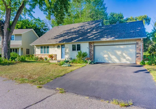 Photo 3 of Single family home for sale at 110105 Arboretum Way, Chaska, MN 55318 | MLS# 7141798 | Listing updated on 2026-09-13