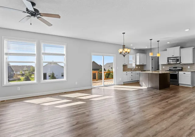 Photo 3 of Single family home for sale at 1505 Hackamore Dr, Victoria, MN 55386 | MLS# 7141856 | Listing updated on 2026-09-12
