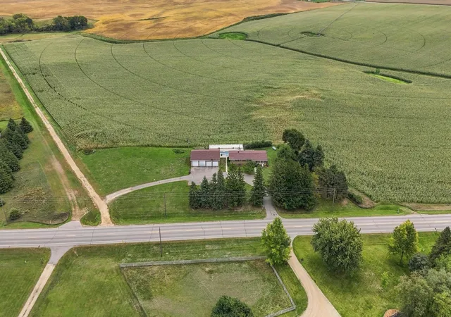 Photo 3 of Single family home for sale at 22050 Northfield Blvd, Hampton, MN 55031 | MLS# 7141885 | Listing updated on 2026-10-01