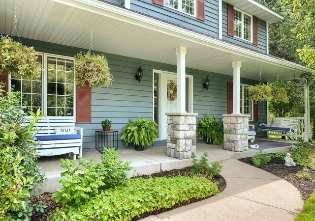 Photo 2 of Single family home for sale at 17141 Jefferson Ct, Lakeville, MN 55044 | MLS# 7141897 | Listing updated on 2026-09-21
