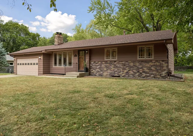 Single family home for sale at 18910 Harrogate Dr, Eden Prairie, MN 55346 | MLS# 7141899