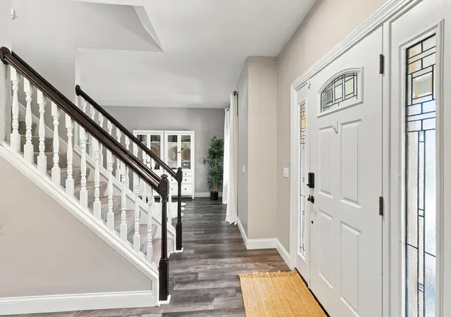 Photo 4 of Single family home for sale at 20365 Lake Ridge Dr, Prior Lake, MN 55372 | MLS# 7141955 | Listing updated on 2026-09-20