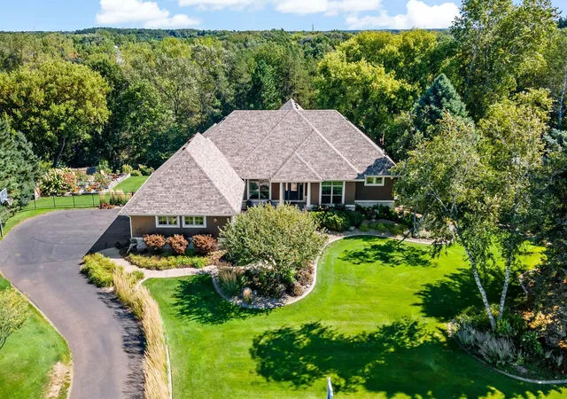 Photo 1 of Single family home for sale at 9576 51st Street N, Lake Elmo, MN 55042 | MLS# 7141981 | Listing updated on 2026-10-01