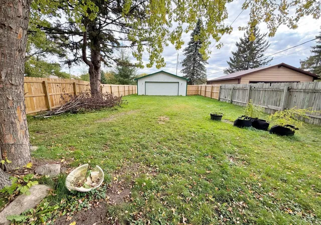 Photo 3 of Single family home for sale at 123 3rd Street Ne, Aitkin, MN 56431 | MLS# 7142005 | Listing updated on 2026-10-07