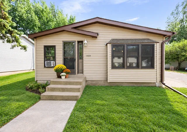 Single family home for sale at 1989 Cardinal Dr, Hugo, MN 55038 | MLS# 7142060